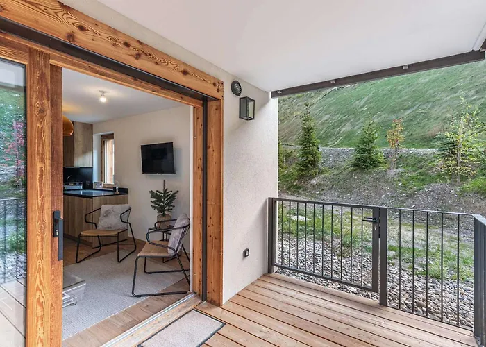Appart. Familial 2 Pieces A Avec Acces Pistes Et Parking - Fr-1-563-109 * Courchevel
